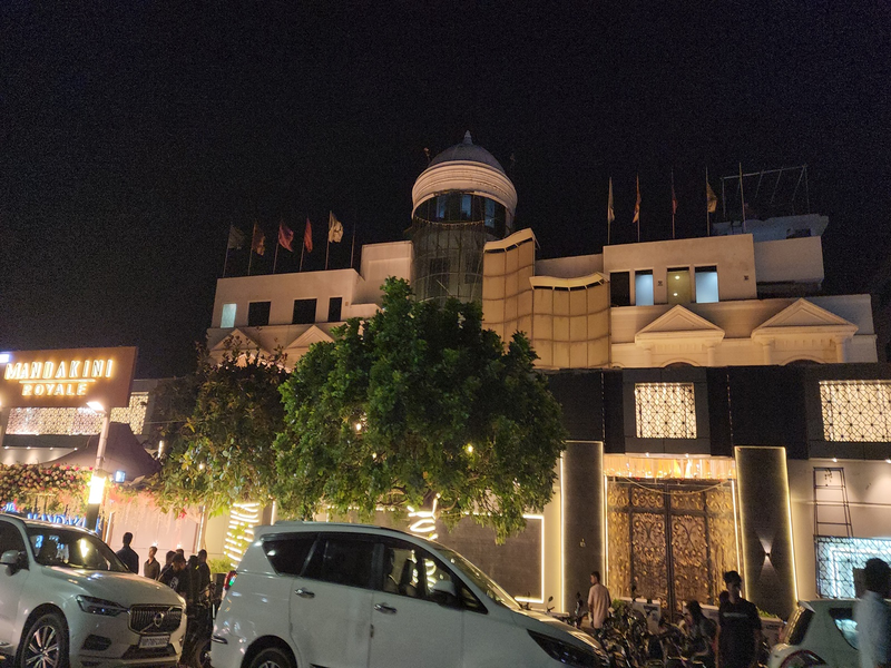 Hotel Mandakini Royale,Juhi Kalan,3 star