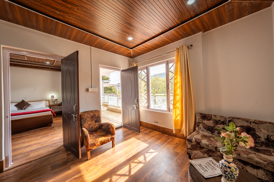 india hotel lake view mall road nainital