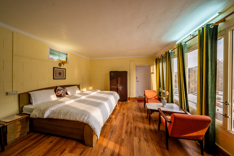 india hotel lake view mall road nainital