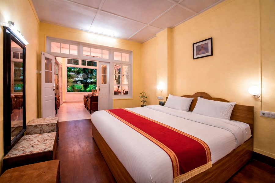 india hotel lake view mall road nainital