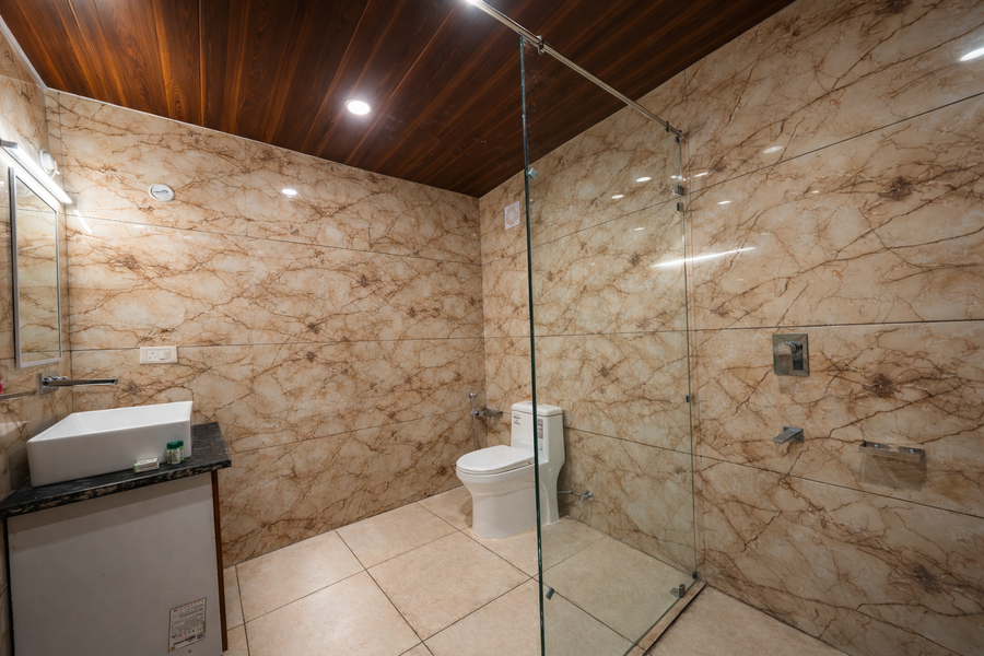 india hotel lake view mall road nainital