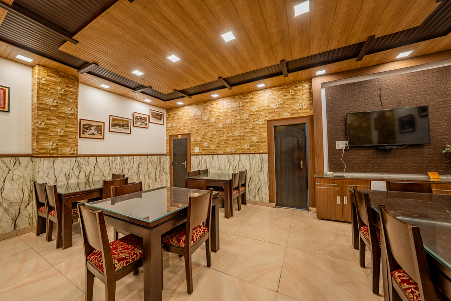 india hotel lake view mall road nainital