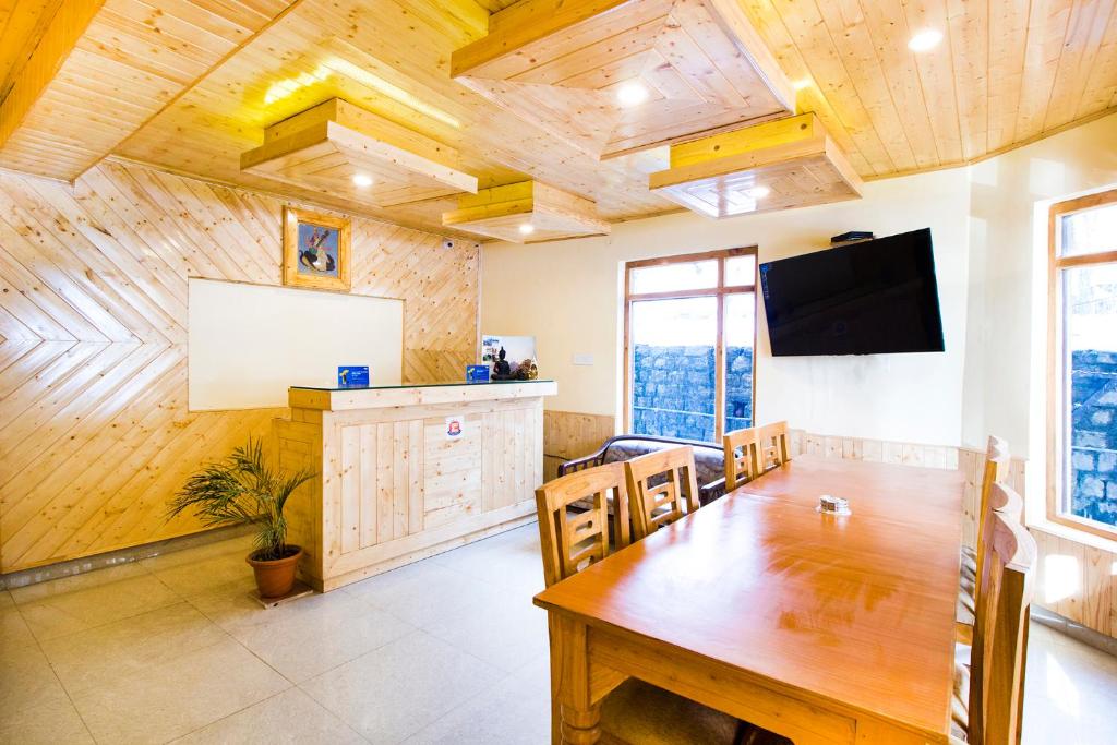 Fabexpress Shami Inn,Kullu|Manali,3 star