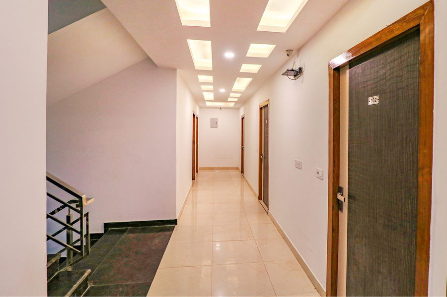 fabhotel dolphin international