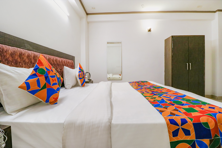 fabhotel dolphin international