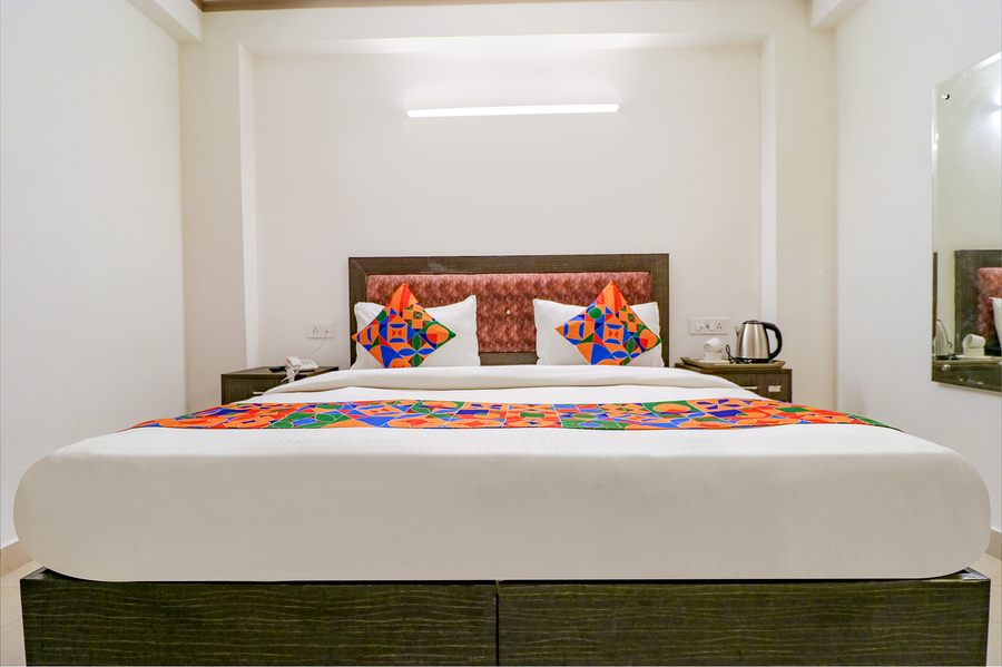 fabhotel dolphin international