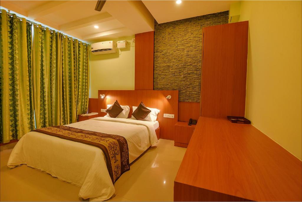 fabhotel the btm palace