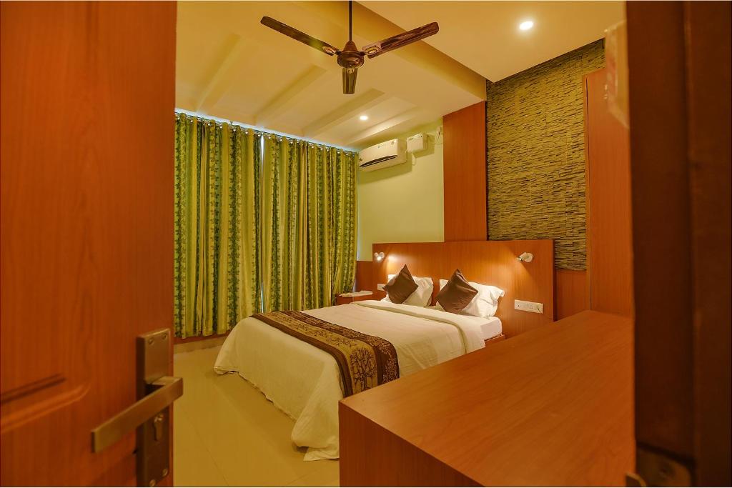 fabhotel the btm palace