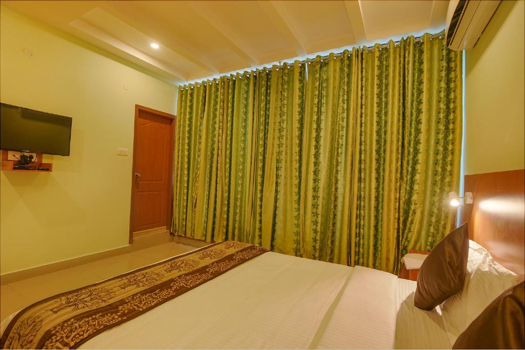 fabhotel the btm palace