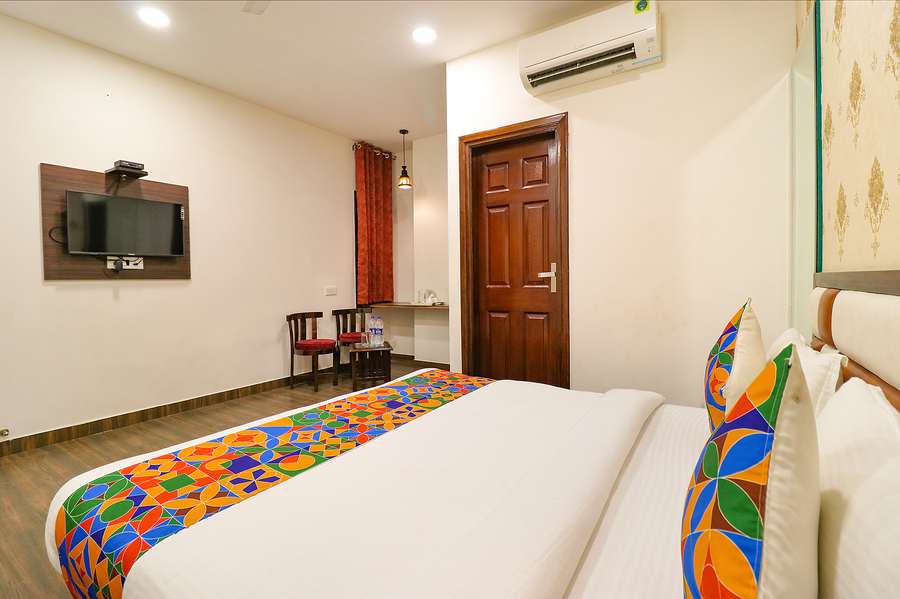 fabhotel california heights