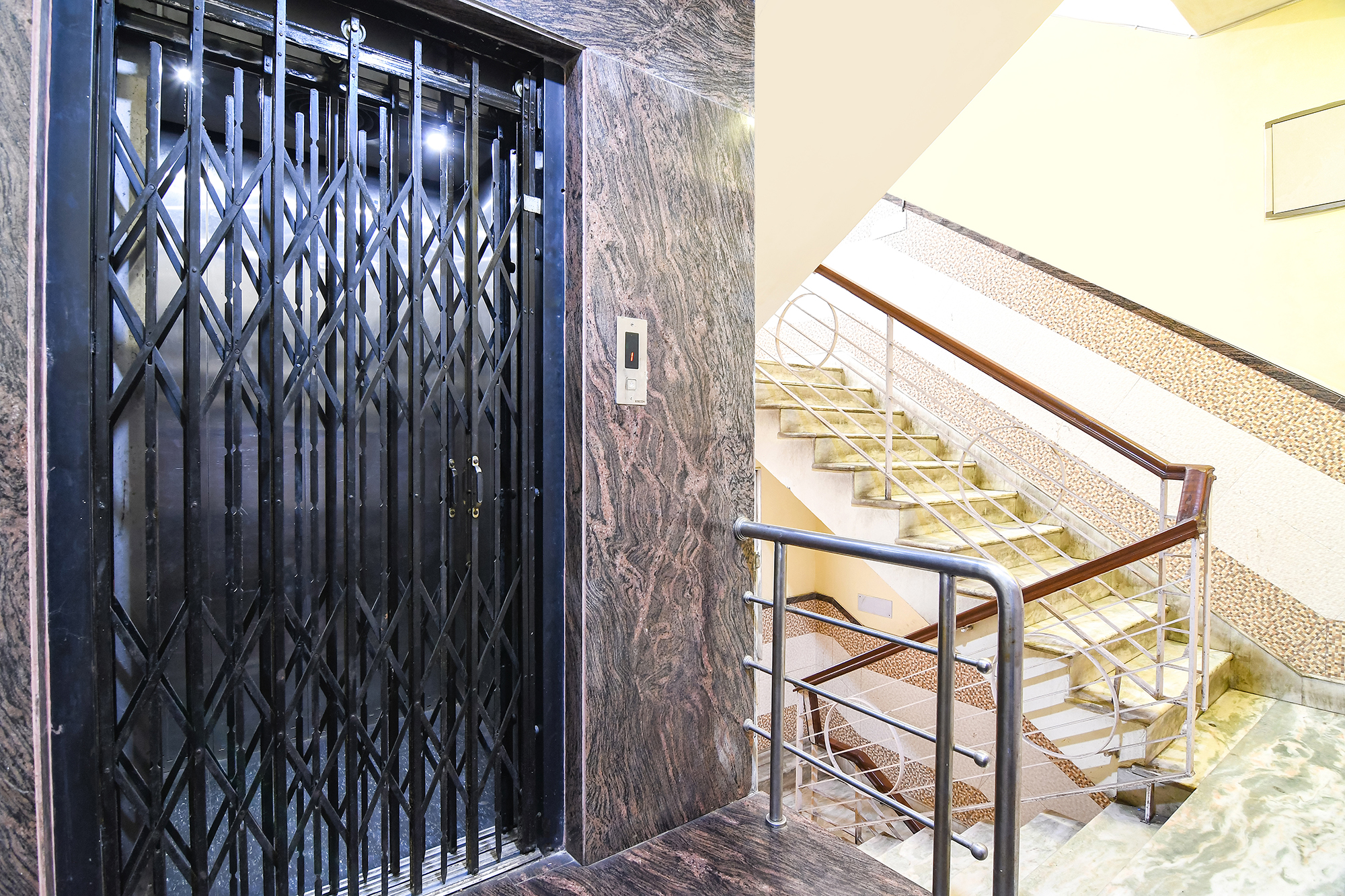 fabhotel saltlake palace