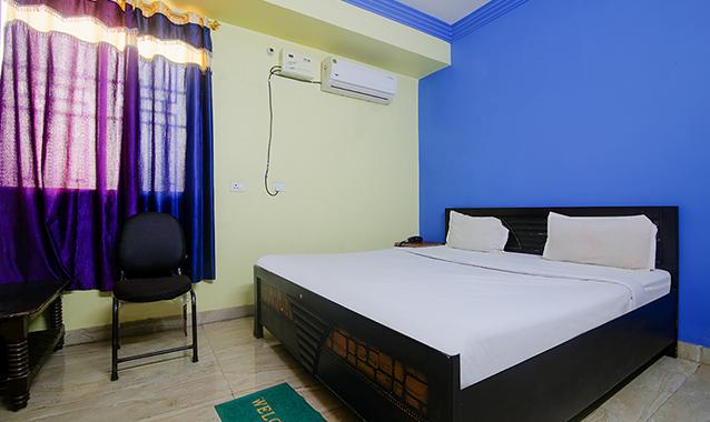 fabhotel royal palace