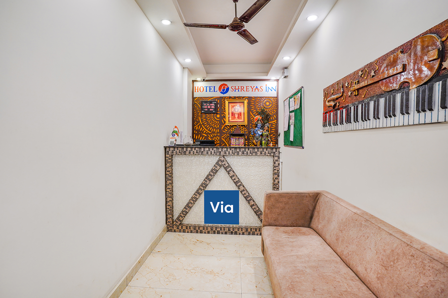 Via Shreyas Inn,Kundalahalli>>Bengaluru,3 star