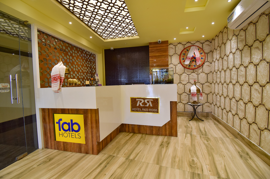 fabhotel red rose
