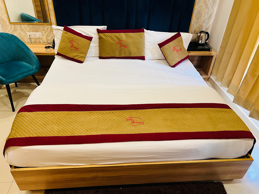 hotel diamond villa and banquet