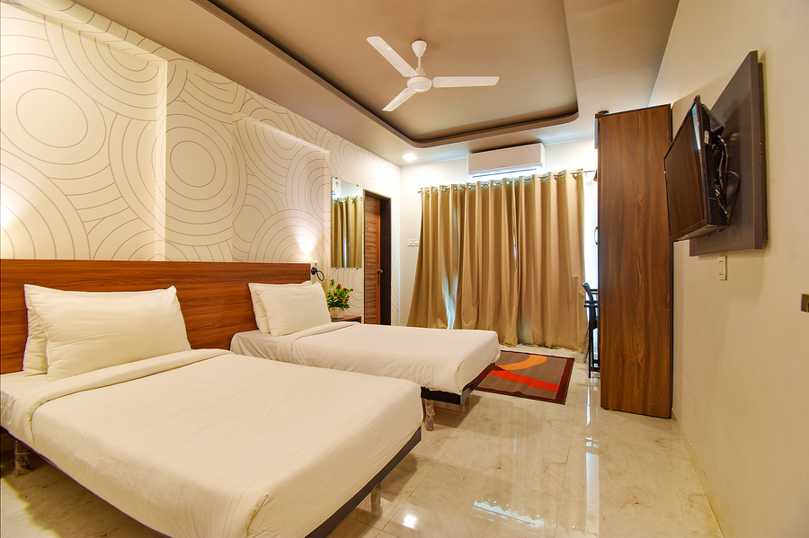 fabhotel manomay homes