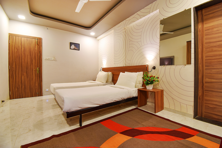 fabhotel manomay homes
