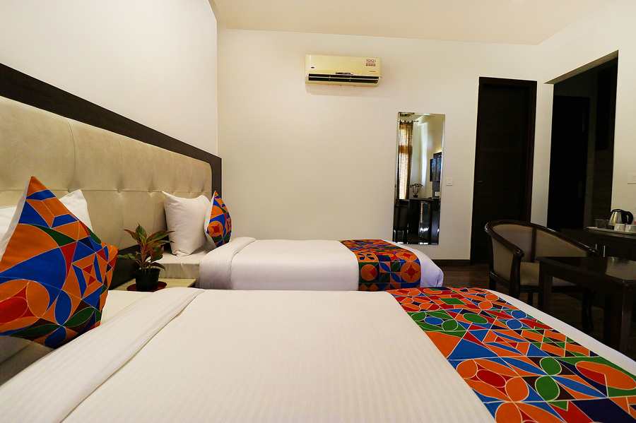 fabhotel oyster villa