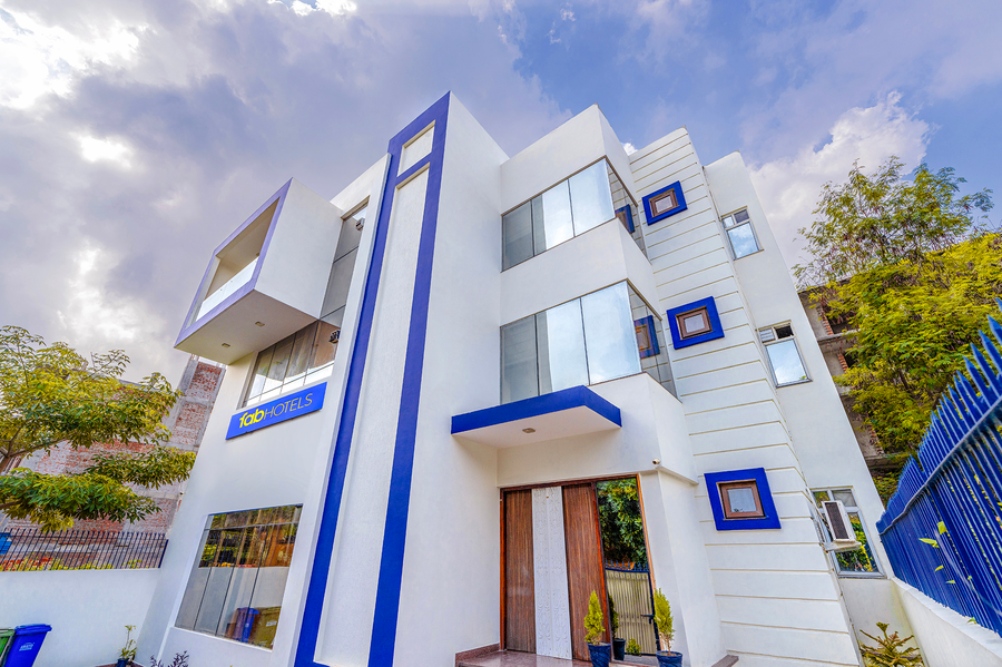 fabhotel oyster villa