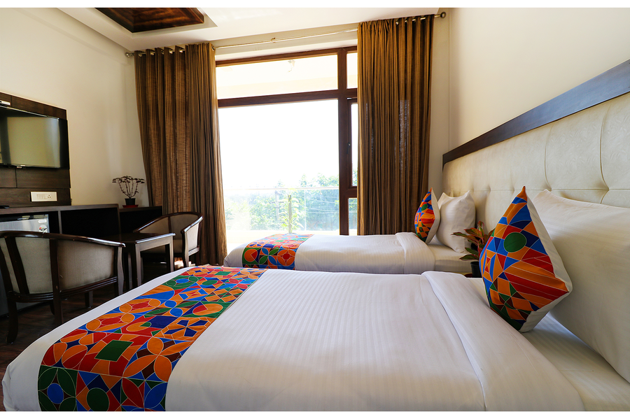 fabhotel oyster villa