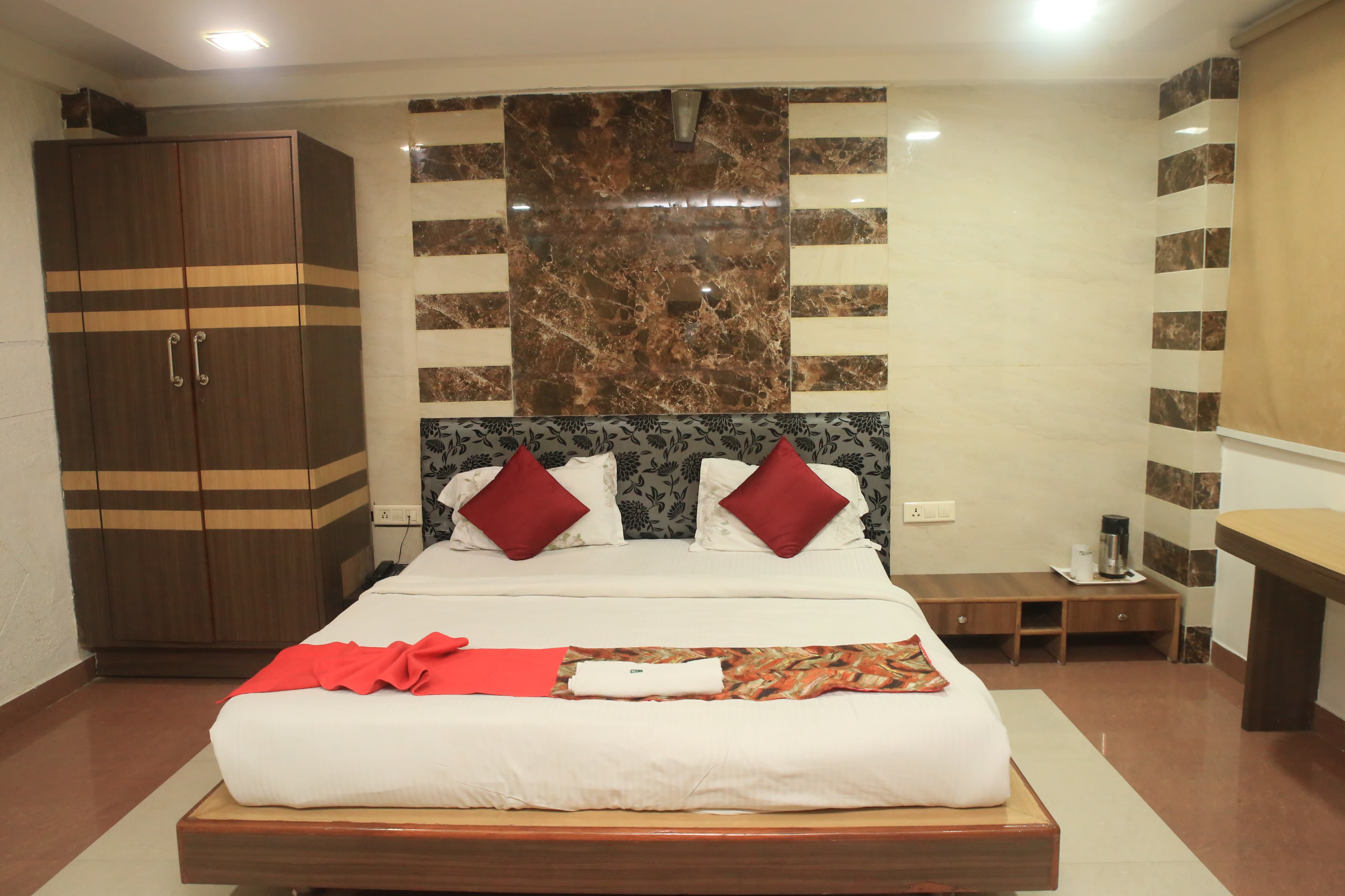 hotel avinash residency