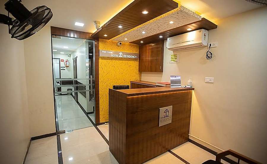 Hotel J D Residency,Andheri,2 star