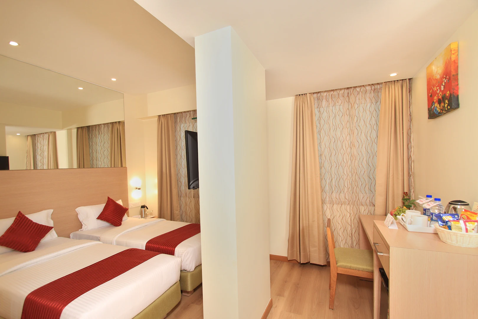 hotel la sara regent