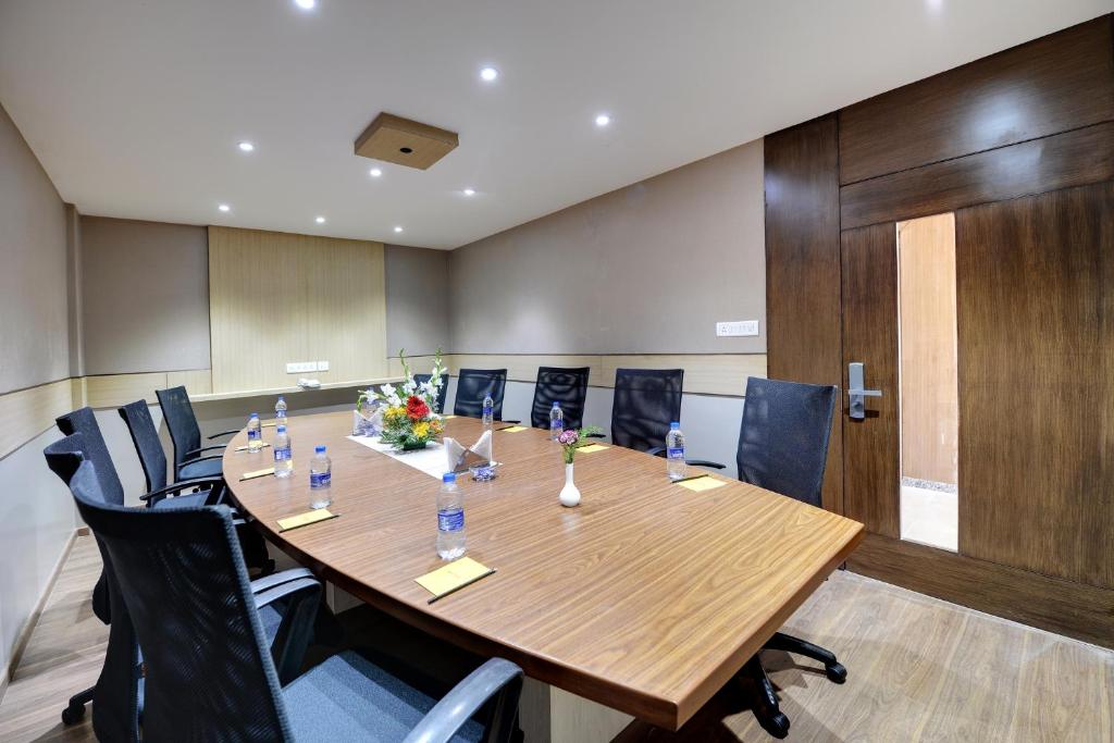 Hotel La Sara Pride,Hebbal,3 star