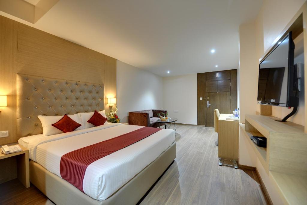 Hotel La Sara Pride,Hebbal,3 star