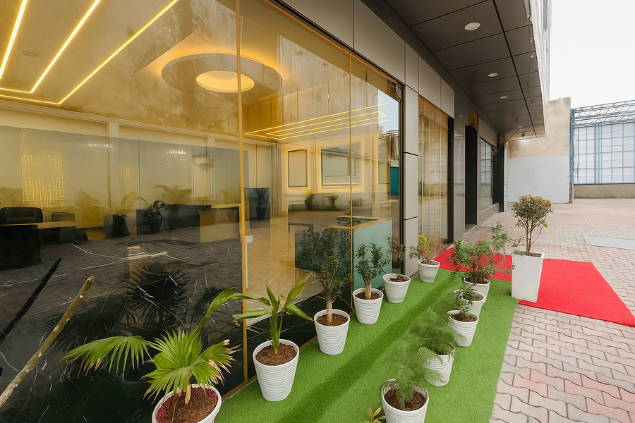 hotel grand regency by jmd group near igi airport