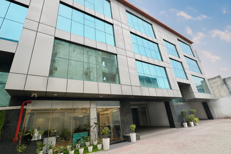 hotel grand regency by jmd group near igi airport