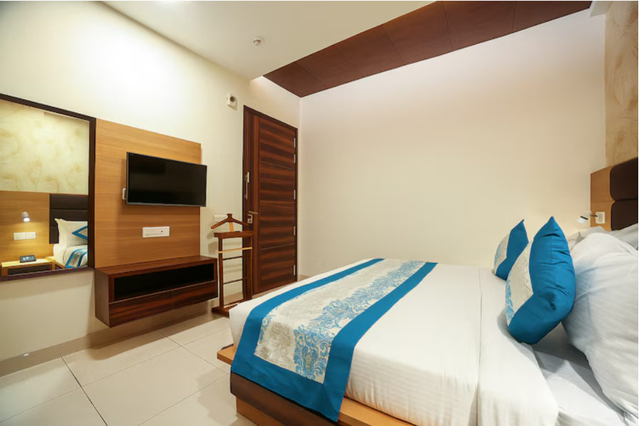 hotel grand regency by jmd group near igi airport