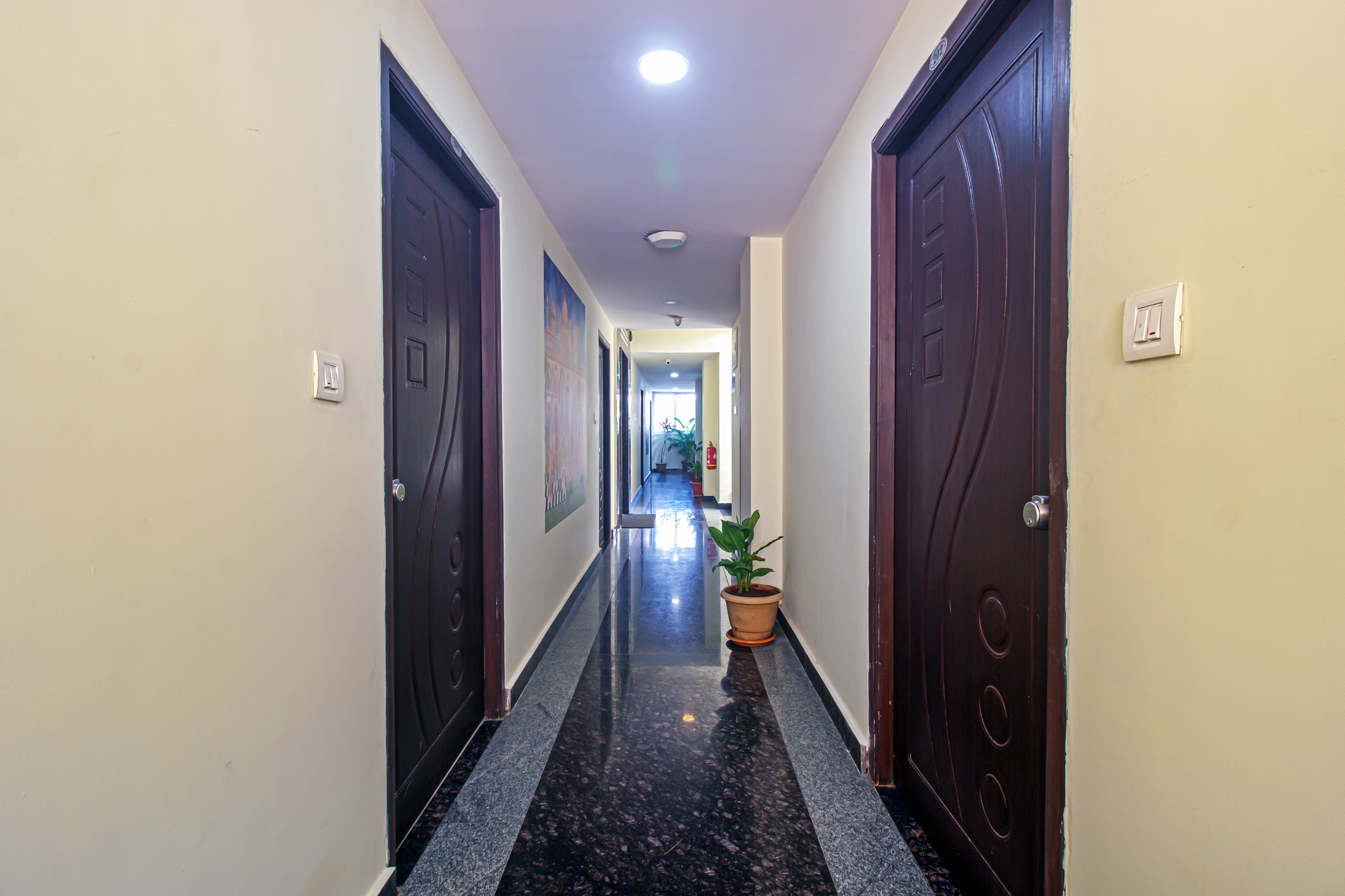 hotel ns royal emirates jubilee