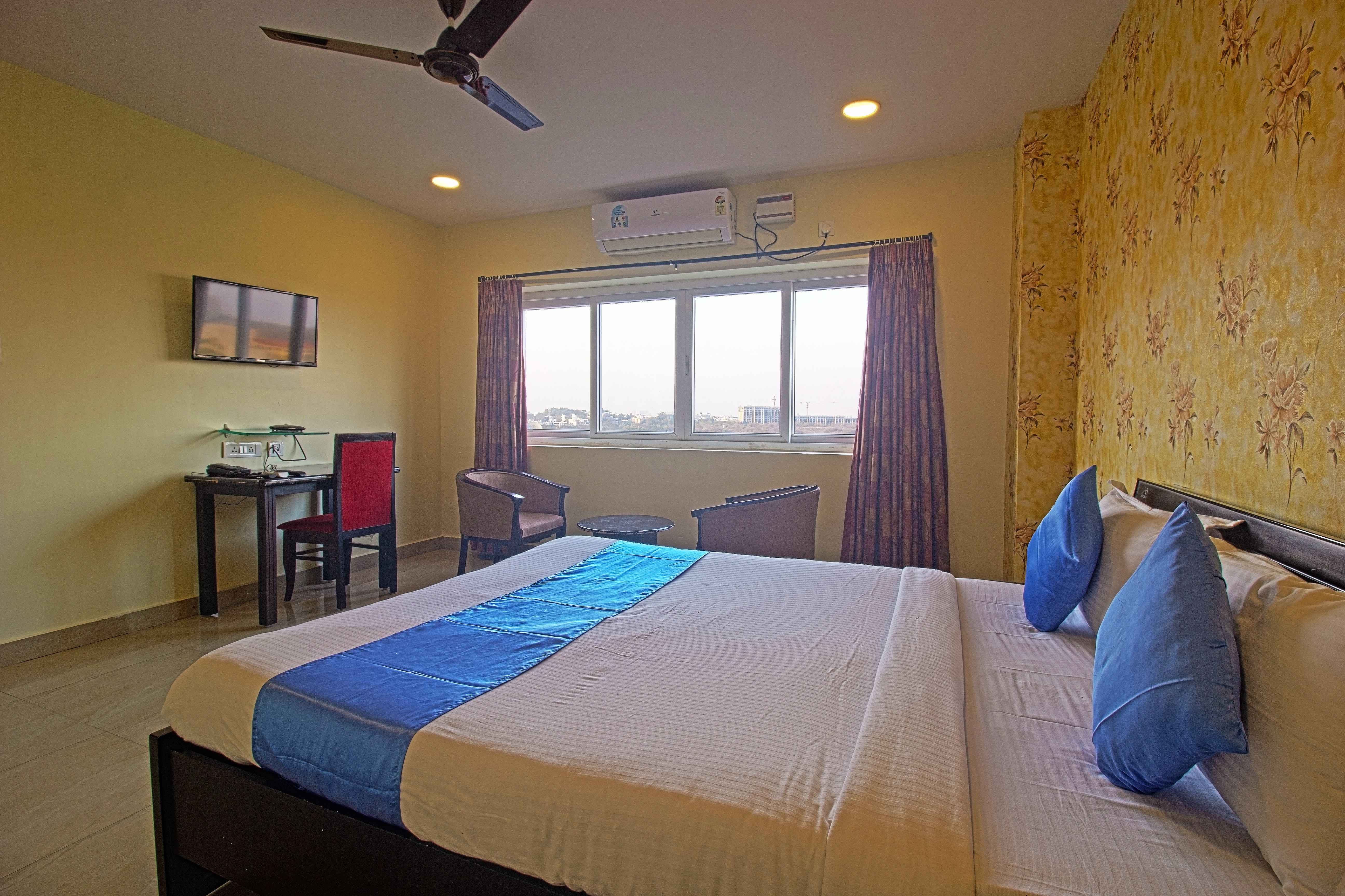 hotel ns royal emirates jubilee