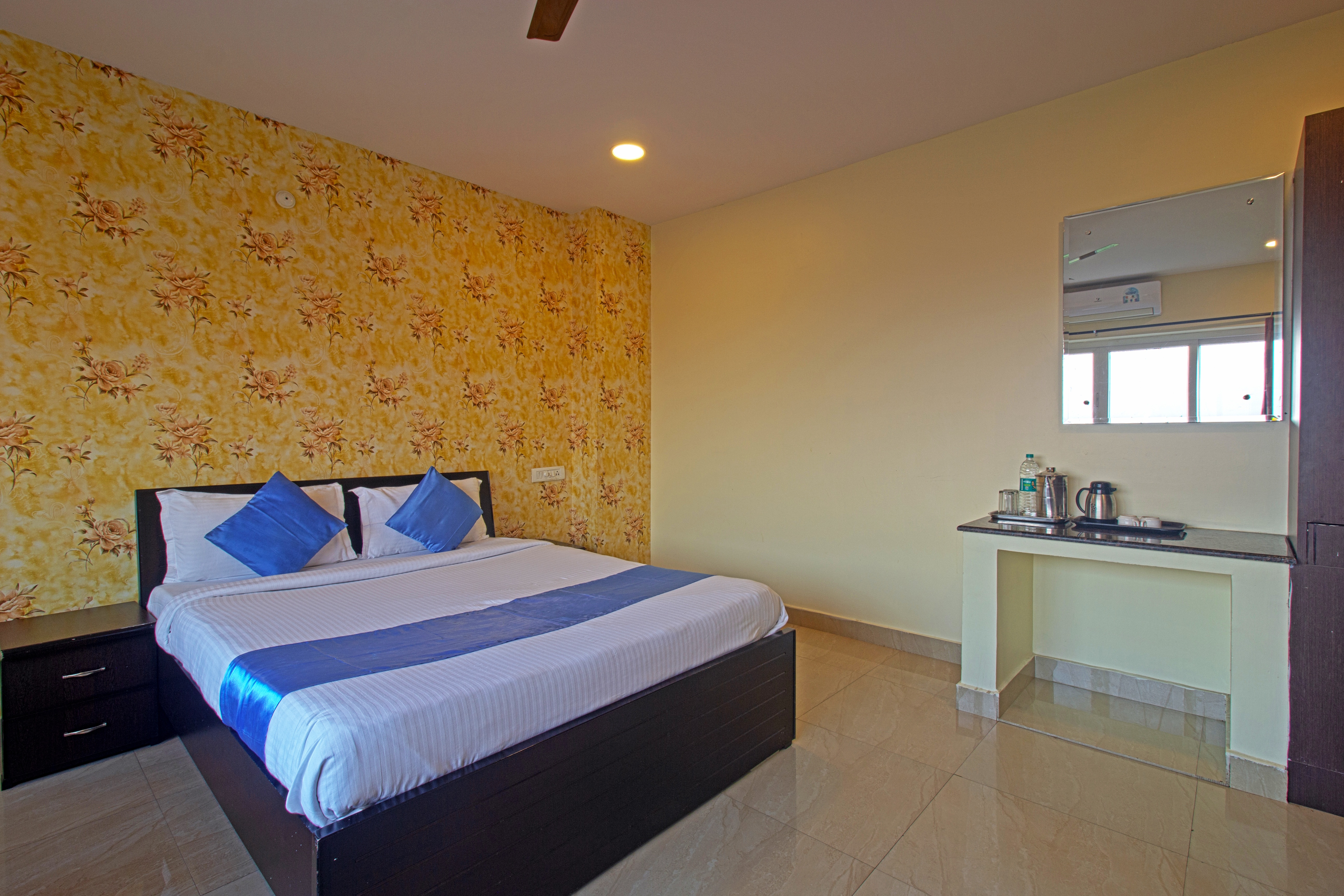 hotel ns royal emirates jubilee
