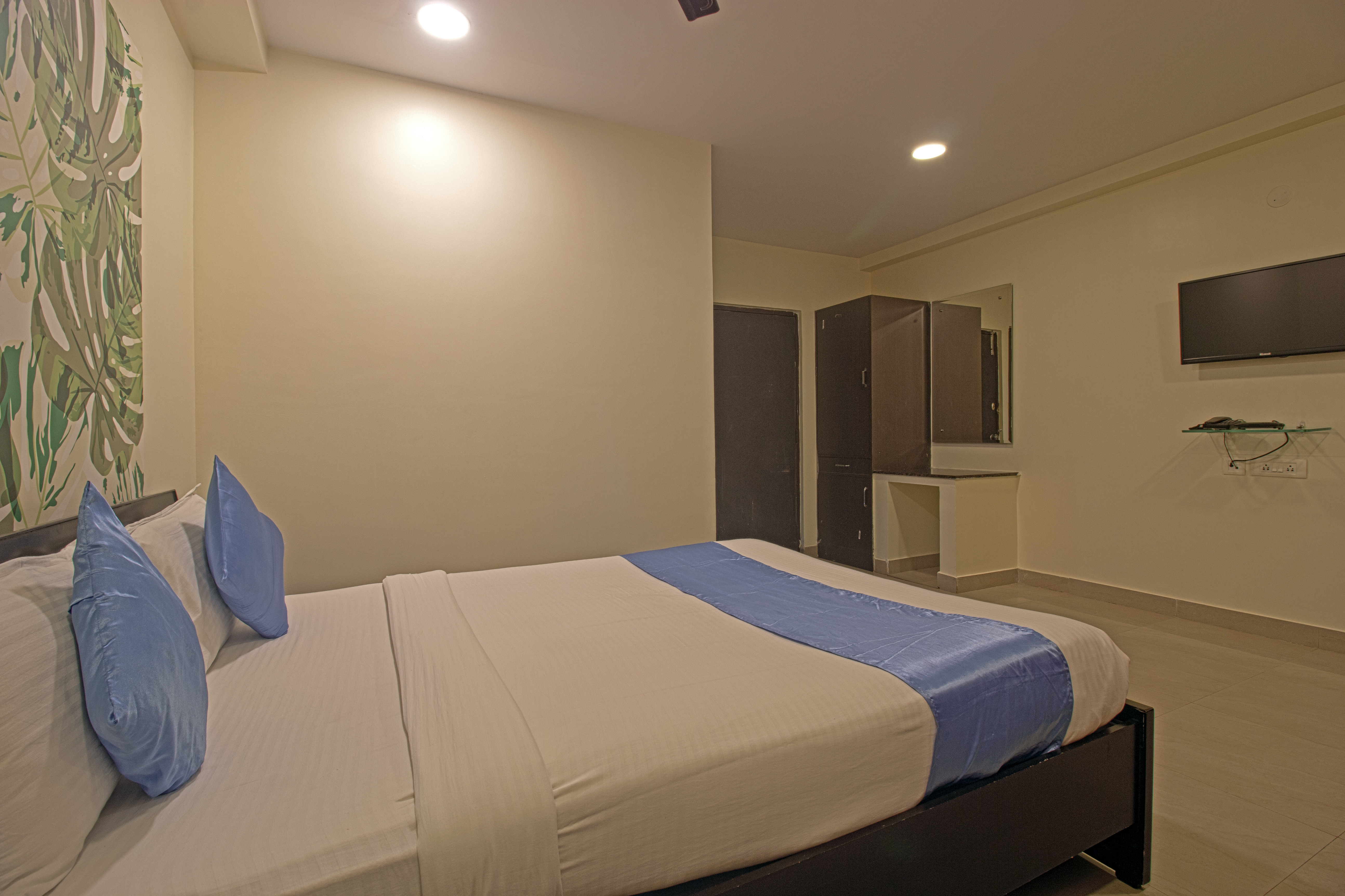 hotel ns royal emirates jubilee