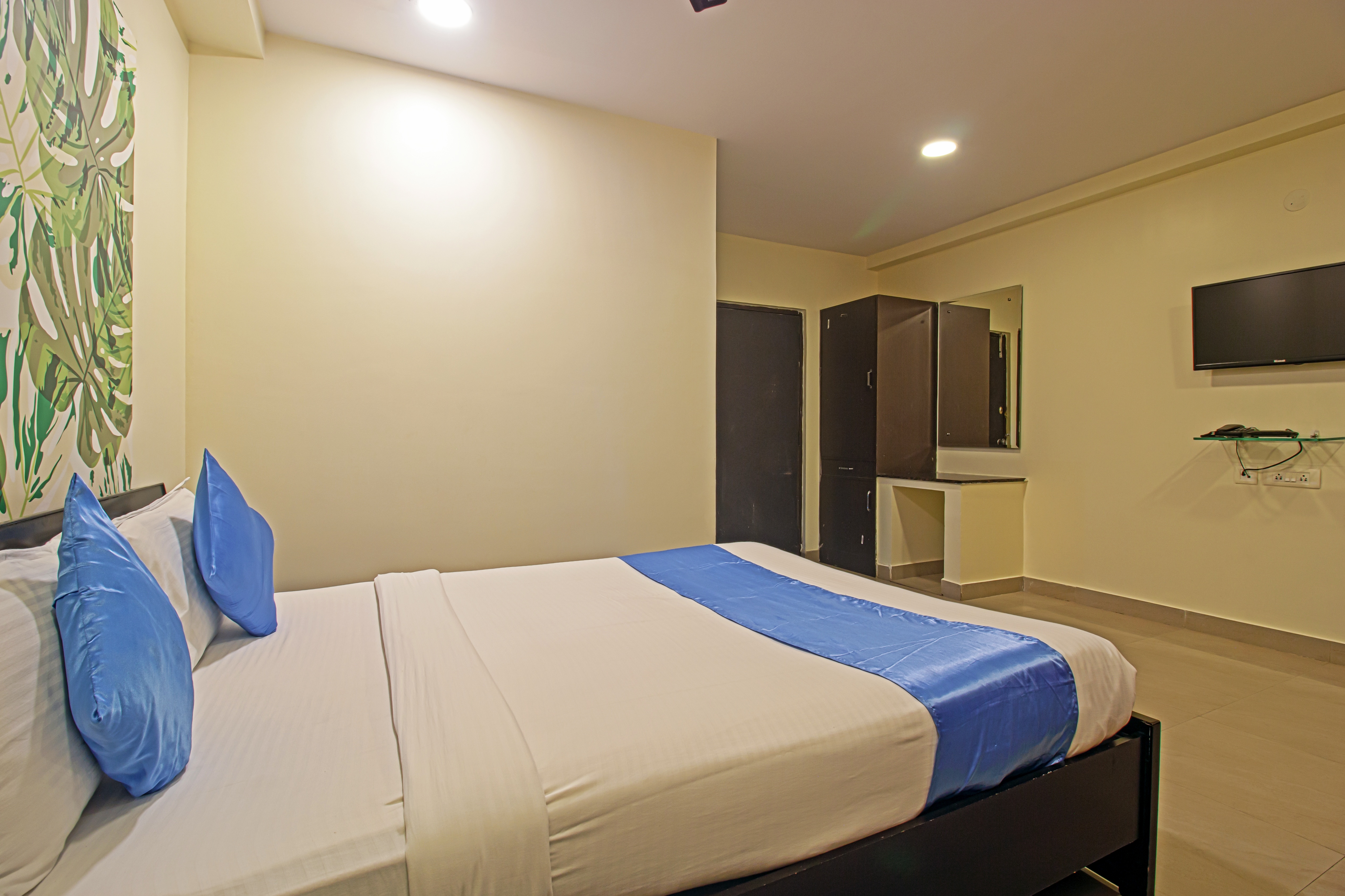 hotel ns royal emirates jubilee