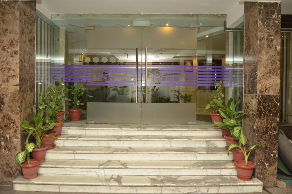 airport hotel grand