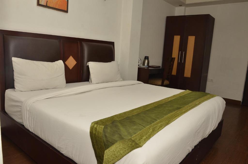 airport hotel grand