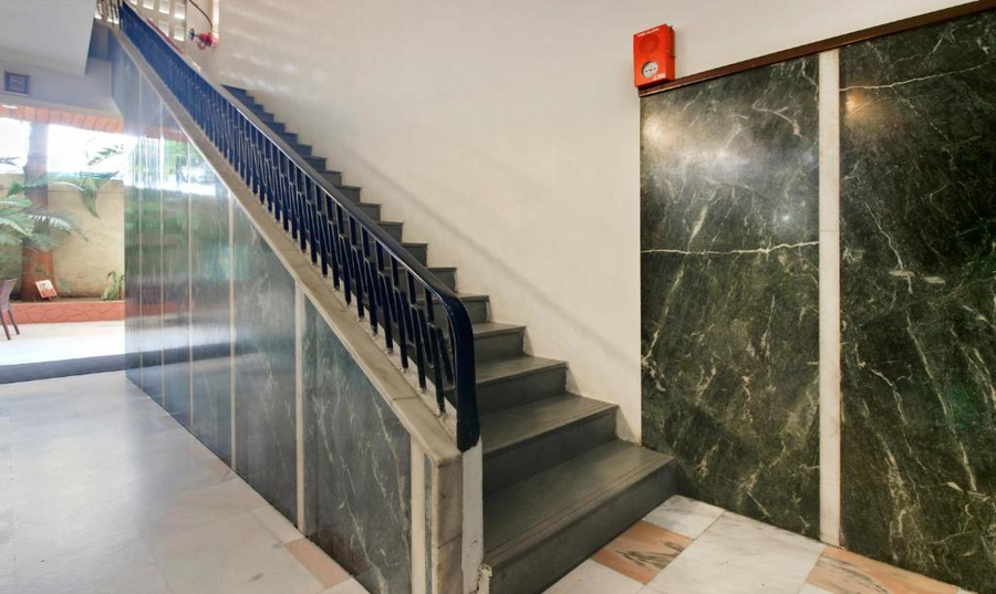 Hotel Hospice,Khodiyar Nagar,3 star