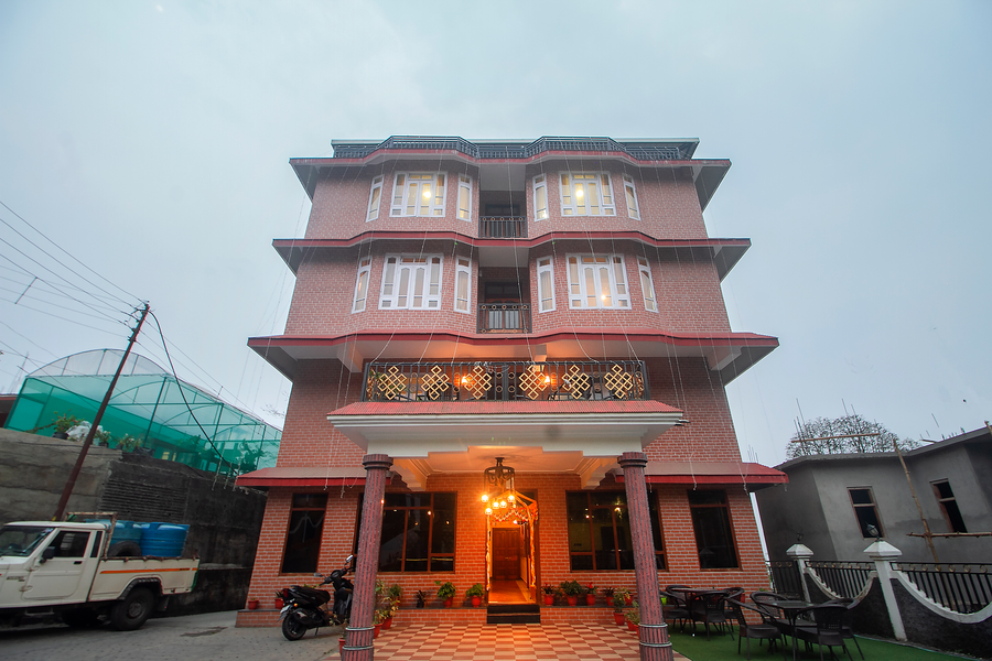 golden kuensel resort and spa