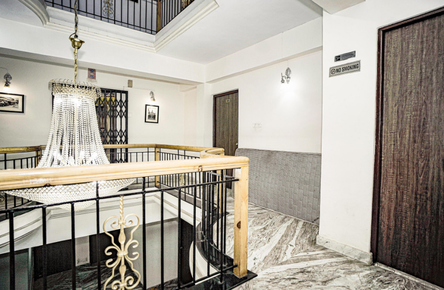 Hotel Golden Dolma,Chowrastra Road,3 star