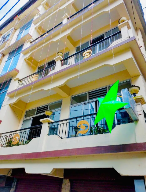 Hotel Golden Dolma,Chowrastra Road,3 star