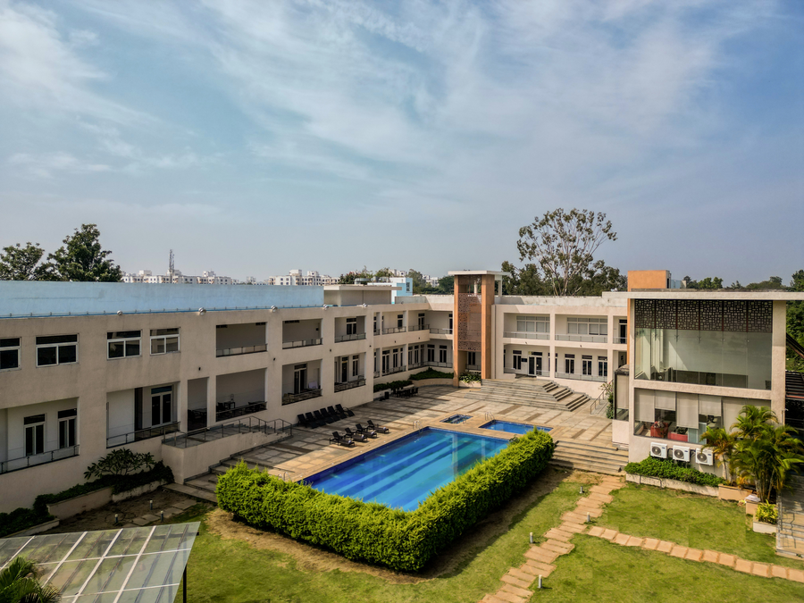 spree resort at century wintersun