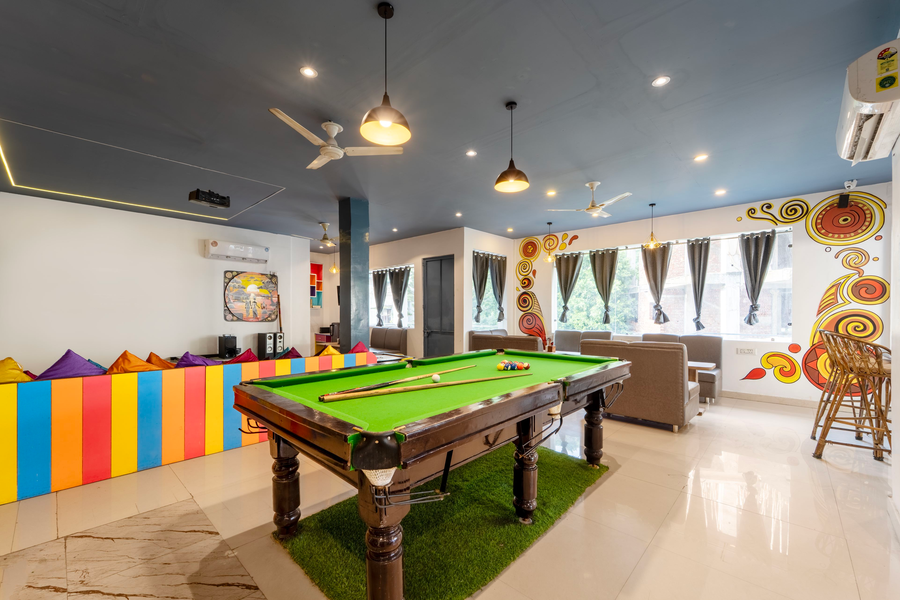 treebo ak residency tapovan