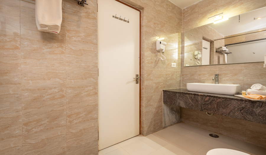 hotel kaushal international