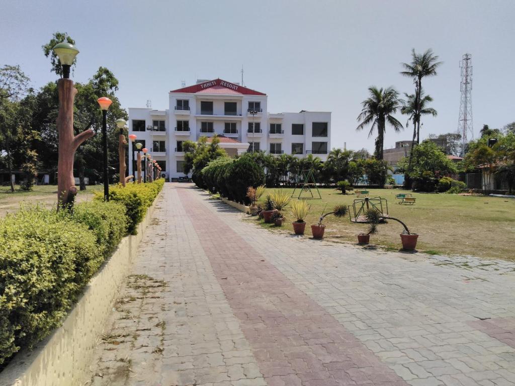 Tahiti Resorts,Munger>>Begusarai,3 star