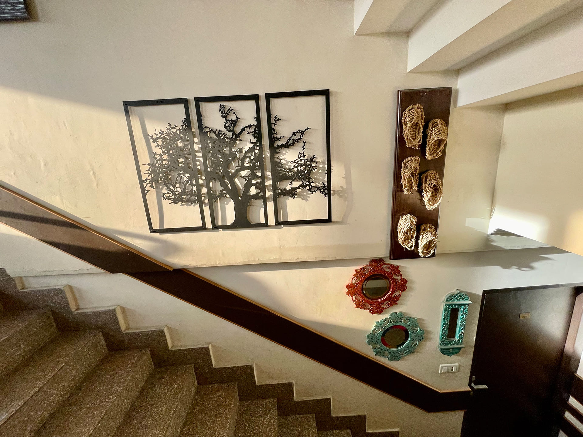 Hotel Lee Heritage (Central Heating & Air Conditioned),Regal Chowk,3 star