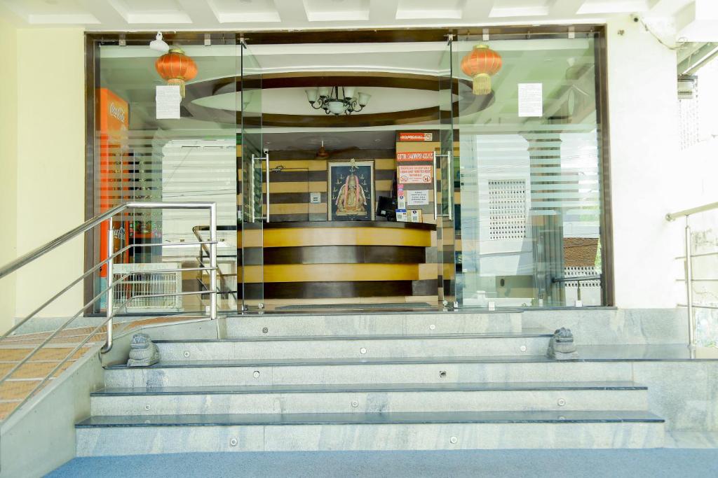 Hotel Abikrishnaa,Puducherry>>Pondicherry,3 star