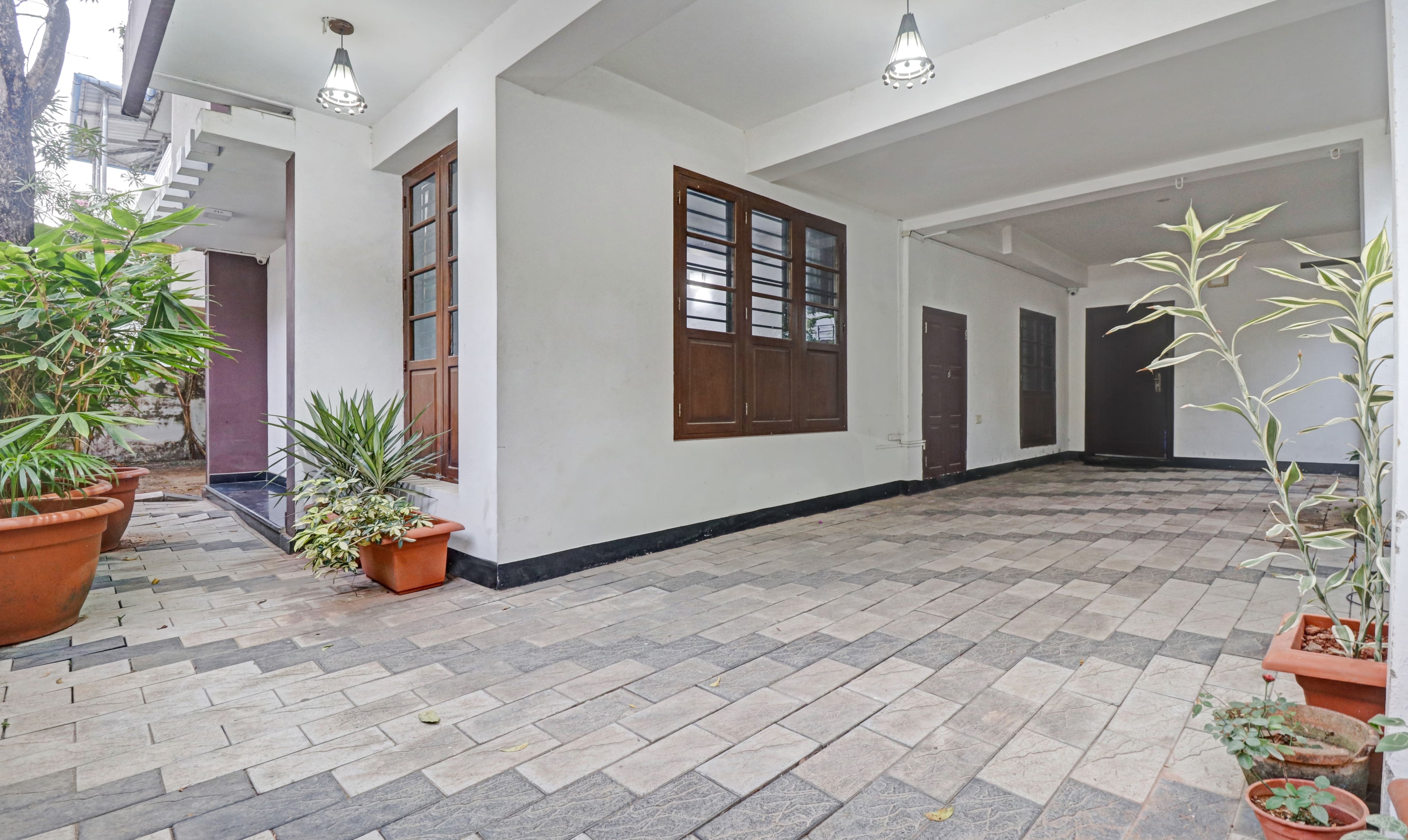 Treebo Backpackers Inn,Kerala>>Ernakulam,3 star